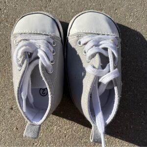 Gray baby cloth lace up shoes size 2 baby first shoes like new
